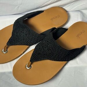 The Sak Shana Crochet Thong Sandals with Tan Sole size 11